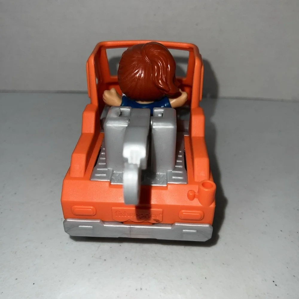 Fisher-Price Little People Toddler Toy Help and Go Tow Truck and Figure